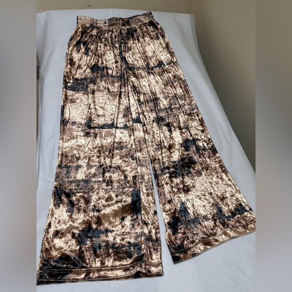 NWT; Nina Parker Velour Button Front Gold/Brown Top Plus Size & Pants 🍒 - Picture 2 of 10